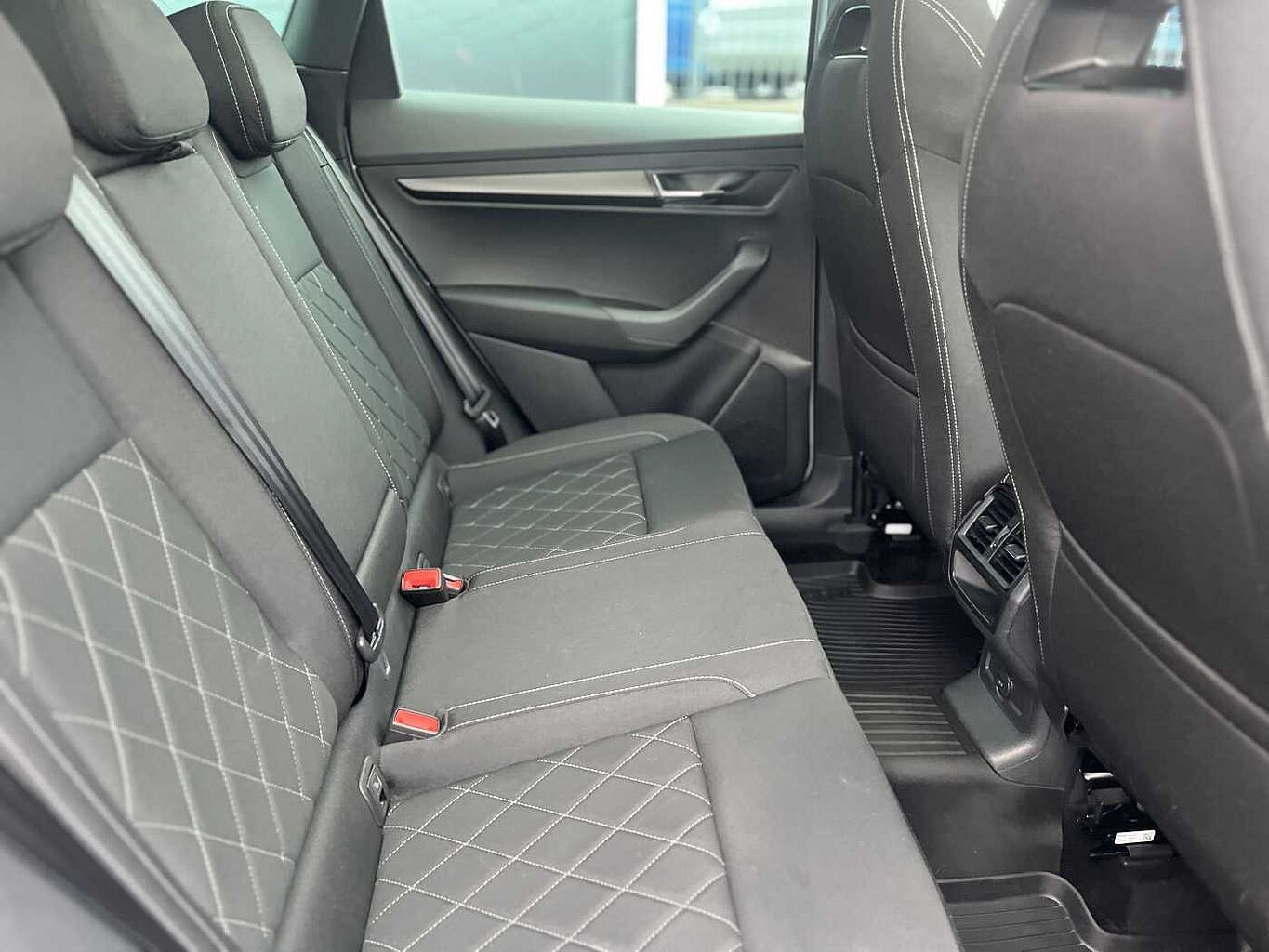 SKODA Karoq SUV 1.5 TSI (150ps) SportLine ACT